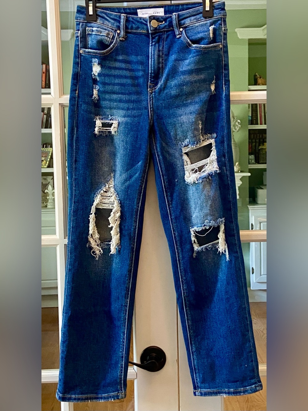 Risen Jeans Distressed High Rise Straight Leg Size 5/27